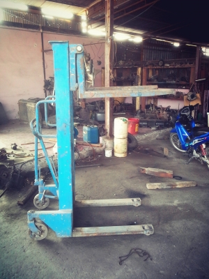 ขายรถยกแบบลากยกได้ประมาณ2-3ตัน