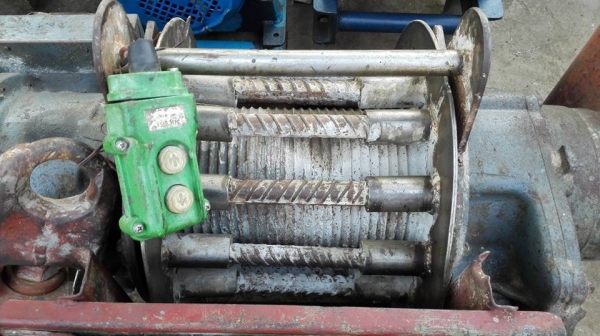 กว้านสริง(วินซ์) HITACHI JAPAN 1 ตัน.ไฟ 380V. สภาพสวยเดิมๆดึงนุ่มพร้อมใช้งานมาเทสก่อนได้.