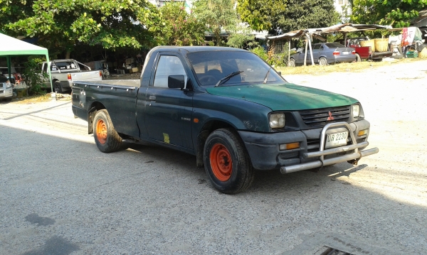ประกาศขายรถกะบะตอนเดียวแบบกะบะแสตนเลสอย่างหนา มิตซูบิชิ L200 สตราด้า ปี1996