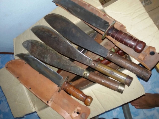 ขายมีดเดินป่าทหารพรานใหม่เก่าเก็บยุคสงครามเวียดนามงานเก่าๆ