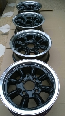 ล้อกล้วย 13 หน้า5.5 หลัง5.5 4/114 ราคา 5000 ล้อกล้วย 13 หน้า5.5 หลัง5.5 4/114 ราคา 5000