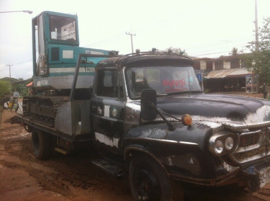 ขายเทรลเลอร์หัวยาว เครื่อง145แรง ช่วงล่างใหญ่ ทะเบียนเต็ม เอกสารพร้อมโอน สนใจโทร 090-8588220คุณนะ 093-3258446คุณบิว หรือเข้าดูสินค้าอื่นๆได้ที่ www.truck.in.th/498 หรือเพจFacebook ณรงค์ ซื้อขายรถมือสอง (เว็บไซต์ส่วนตัว) หรือFacebook คุณนะ รถบรรทุก