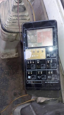 ขายแบคโค PC200-5 เครื่องเดิม ปั้มเดิม คอนโทรลยาว ไฟฟ้าครบ ทำงานเร็ว เอกสารใบอินวอย สนใจโทร 090-8588220คุณนะ 093-3258446คุณบิว หรือเข้าดูสินค้าอื่นๆได้ที่ www.truck.in.th/498 หรือเพจFacebook ณรงค์ ซื้อขายรถมือสอง (เว็บไซต์ส่วนตัว) หรือFacebook คุณนะ รถบรรท