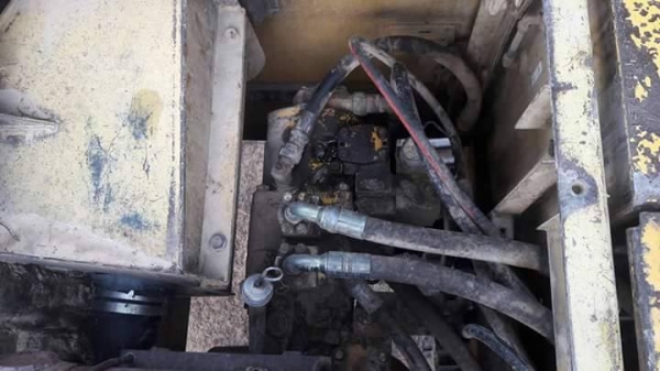 ขายแบคโค PC200-5 เครื่องเดิม ปั้มเดิม คอนโทรลยาว ไฟฟ้าครบ ทำงานเร็ว เอกสารใบอินวอย สนใจโทร 090-8588220คุณนะ 093-3258446คุณบิว หรือเข้าดูสินค้าอื่นๆได้ที่ www.truck.in.th/498 หรือเพจFacebook ณรงค์ ซื้อขายรถมือสอง (เว็บไซต์ส่วนตัว) หรือFacebook คุณนะ รถบรรท