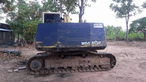 ขายแบคโค PC200-5 เครื่องเดิม ปั้มเดิม คอนโทรลยาว ไฟฟ้าครบ ทำงานเร็ว เอกสารใบอินวอย สนใจโทร 090-8588220คุณนะ 093-3258446คุณบิว หรือเข้าดูสินค้าอื่นๆได้ที่ www.truck.in.th/498 หรือเพจFacebook ณรงค์ ซื้อขายรถมือสอง (เว็บไซต์ส่วนตัว) หรือFacebook คุณนะ รถบรรท