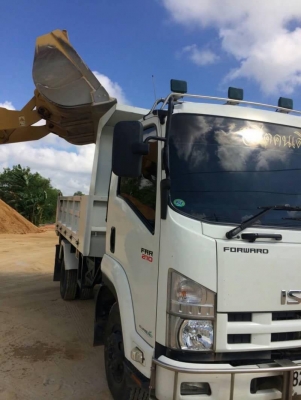 ขาย รถหกล้ออีชูสุ 210 ปี 56 วิ่ง. 8xxxx โล กะบะไหม่แข่งแรง ขาย รถหกล้ออีชูสุ 210 ปี 56 วิ่ง. 8xxxx โล กะบะไหม่แข่งแรง