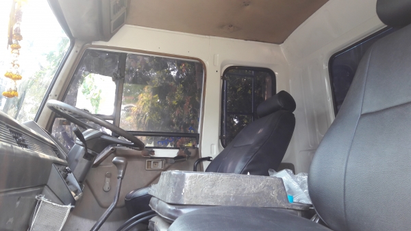 ข่าวด่วน!! มิตซูบิชิ 517 สิบล้อดัมพ์เพลาเดียว