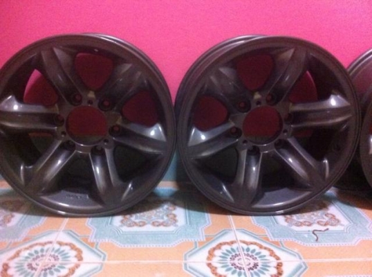 ขายล้อแม็กซ์เล็บเหยี่ยว อีซุสุ 4x4 แท้  ขอบ16