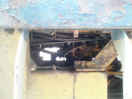 ขายรถตักล้อยาง KOMATSU WA300-1 ไม่มีเอกสาร ราคา 550000