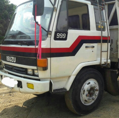 หกล้อ อีซูชุ ร็อคกี้ 165 แอร์ พ.เวอร์ ยาง900 ช่วงยาว5.50ม สภาพดีสวยเดิมๆพร้อมใช้ ทะเบียนพร้อมโอน