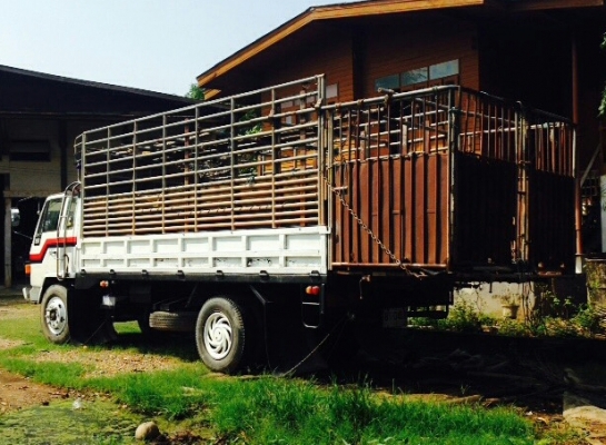 หกล้อ อีซูชุ ร็อคกี้ 165 แอร์ พ.เวอร์ ยาง900 ช่วงยาว5.50ม สภาพดีสวยเดิมๆพร้อมใช้ ทะเบียนพร้อมโอน