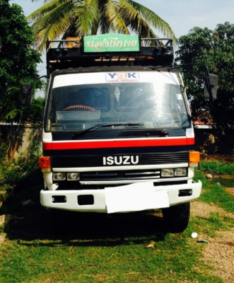 หกล้อ อีซูชุ ร็อคกี้ 165 แอร์ พ.เวอร์ ยาง900 ช่วงยาว5.50ม สภาพดีสวยเดิมๆพร้อมใช้ ทะเบียนพร้อมโอน