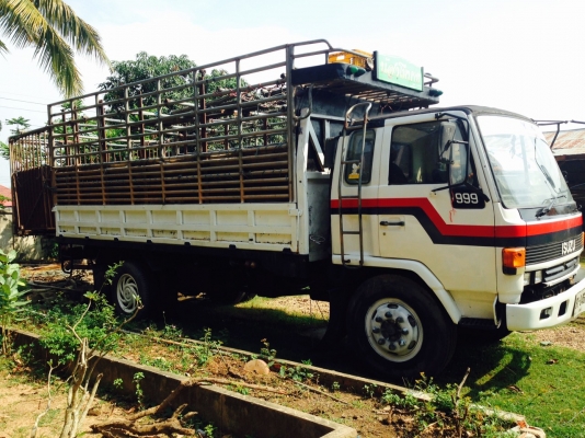 หกล้อ อีซูชุ ร็อคกี้ 165 แอร์ พ.เวอร์ ยาง900 ช่วงยาว5.50ม สภาพดีสวยเดิมๆพร้อมใช้ ทะเบียนพร้อมโอน