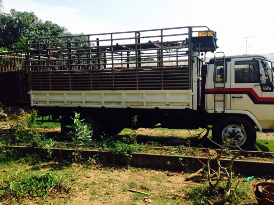 หกล้อ อีซูชุ ร็อคกี้ 165 แอร์ พ.เวอร์ ยาง900 ช่วงยาว5.50ม สภาพดีสวยเดิมๆพร้อมใช้ ทะเบียนพร้อมโอน