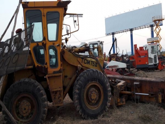 รถตัก รถดันดิน พืชผลการเกษตร อเนกประสงค์ TCM 75III พร้อมใช้งาน เก่าญี่ปุ่น