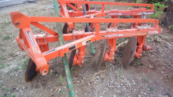 ขาย 47เอสพีรถไร่สภาพเยี่ยม ไร้สนิม  พร้อมอุปกรณ์หน้า-หลัง