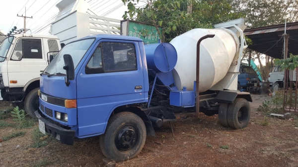 ขาย รถโม่ปูน 2.5 คิว 6 ล้อ ISUZU เครื่อง 6BD1 165 แรงม้า เกียร์ร็อค เฟืองท้าย F คัสซีสวยตลอดเส้น ทะเบียนครบพร้อมโอน ขาย รถโม่ปูน 2.5 คิว 6 ล้อ ISUZU เครื่อง 6BD1 165 แรงม้า เกียร์ร็อค เฟืองท้าย F คัสซีสวยตลอดเส้น ทะเบียนครบพร้อมโอน