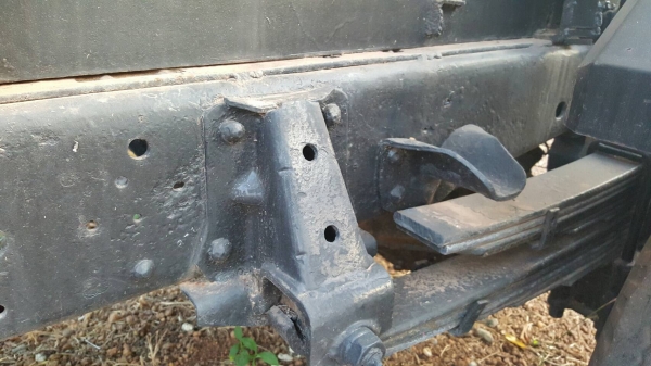 ขาย รถโม่ปูน 2.5 คิว 6 ล้อ ISUZU เครื่อง 6BD1 165 แรงม้า เกียร์ร็อค เฟืองท้าย F คัสซีสวยตลอดเส้น ทะเบียนครบพร้อมโอน ขาย รถโม่ปูน 2.5 คิว 6 ล้อ ISUZU เครื่อง 6BD1 165 แรงม้า เกียร์ร็อค เฟืองท้าย F คัสซีสวยตลอดเส้น ทะเบียนครบพร้อมโอน