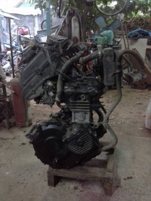 เครื่องมอเตอร์ไซด์ 4 สูบ