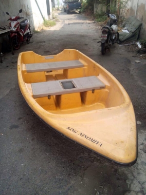 ขายเรือ ยี่ห้อ TOHATSU ขนาด11ฟุต พิมพ์นิยม นำเข้าญี่ปุ่น ราคา 18,500