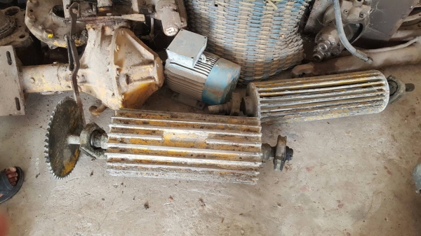 ขาย ชุดแพนท์ปูน 1 คิว อุปกรณ์มีครบ ขาดระบบไฟฟ้าและชุดควบคุม เอาไปประกอบเองนะครับ ราคาคุยกันได้