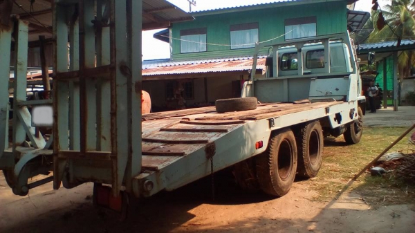 **559,000 บ.ต่อรอง/// 10ล้อเทนเลอร์ ISUZU ROCKY-195 เพลาเดียวท้ายลาดมีหางพับไฮฯ ขน-ย้ายรถเกี่ยวข้าวและแบคโฮ PC120 ได้ เครื่อง/เกียร์ แน่น ช่วงล่างใหญ่ คัสซีสวย หางสวย แข็งแรง ยาง10เส้น สภาพ65\% พร้อมใช้งาน เอกสารเล่มฯ ครบ **ขาย ISUZU ROCKY-195HP 10ล้อ1เพลา **559,000 บ.ต่อรอง/// 10ล้อเทนเลอร์ ISUZU ROCKY-195 เพลาเดียวท้ายลาดมีหางพับไฮฯ ขน-ย้ายรถเกี่ยวข้าวและแบคโฮ PC120 ได้ เครื่อง/เกียร์ แน่น ช่วงล่างใหญ่ คัสซีสวย หางสวย แข็งแรง ยาง10เส้น สภาพ65\% พร้อมใช้งาน เอกสารเล่มฯ ครบ **ขาย ISUZU ROCKY-195HP 10ล้อ1เพลา