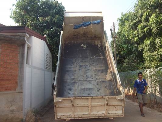 ฝากขายรถ6ล้อดั้ม FC111  117 แรง  สภาพพร้อมใช้  ขอบคุณครับ