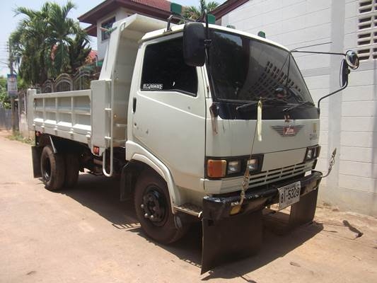 ฝากขายรถ6ล้อดั้มฮีโน่ KM777  117 แรง  สภาพพร้อมใช้  ขอบคุณครับ