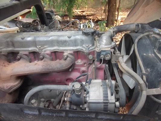 ฝากขายรถ6ล้อดั้มฮีโน่ KM777  117 แรง  สภาพพร้อมใช้  ขอบคุณครับ