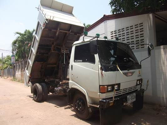 ฝากขายรถ6ล้อดั้มฮีโน่ KM777  117 แรง  สภาพพร้อมใช้  ขอบคุณครับ