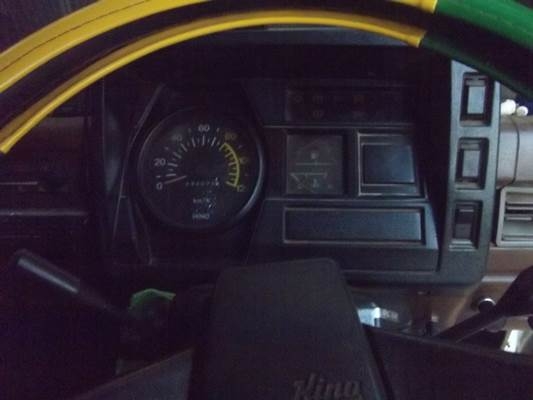 ฝากขายรถ6ล้อดั้มฮีโน่ KM777  117 แรง  สภาพพร้อมใช้  ขอบคุณครับ