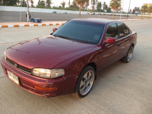 ฝากขายรถเก๋ง โตโยต้า คัมรี่ ปี94 เครื่อง2.2 ตัวท็อป เกียร์ออโต้ แก๊สLPG