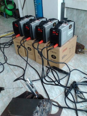 ขายตู้เชื่อมอินเวอเตอร์300A ส่งแบบเก็บเงินปลายทางได้คร้าบ รุ่นนี้สำหรับงานหนักงานต่อเนื่องใช้ยาวทั้งวันได้เลยกับราคาเบาๆ2900฿สบายกระเป๋าประหยัดสุดๆสนใจสั่งเลยคร้าบ มีบริการเก็บเงินปลายทางให้คร้าบ