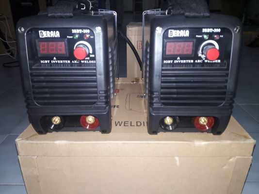 ขายตู้เชื่อมอินเวอเตอร์300A ส่งแบบเก็บเงินปลายทางได้คร้าบ รุ่นนี้สำหรับงานหนักงานต่อเนื่องใช้ยาวทั้งวันได้เลยกับราคาเบาๆ2900฿สบายกระเป๋าประหยัดสุดๆสนใจสั่งเลยคร้าบ มีบริการเก็บเงินปลายทางให้คร้าบ