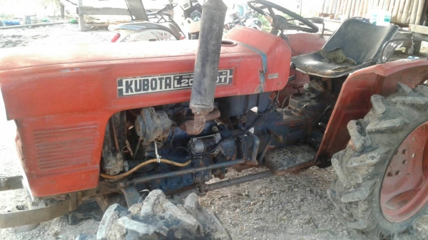 ขายรถไถคูโบต้า 20 แรง 2 เพลา พร้อมผาน 5 รถติดง่ายเกียร์ดี เครื่องดี พร้อมใช้งาน ขายรถไถคูโบต้า 20 แรง 2 เพลา พร้อมผาน 5 รถติดง่ายเกียร์ดี เครื่องดี พร้อมใช้งาน
