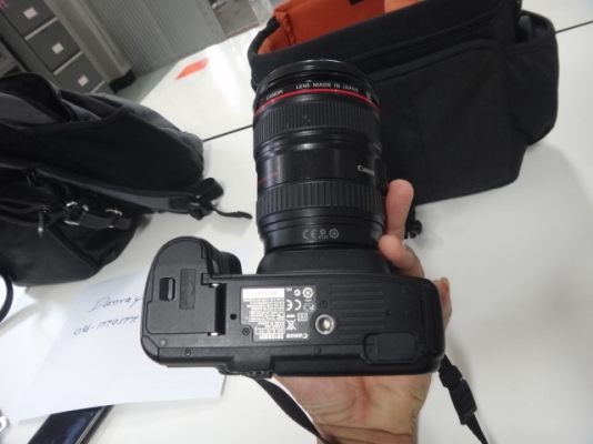 Canon  5D Mark ii พร้อมเลนส์ 24-105 mm.