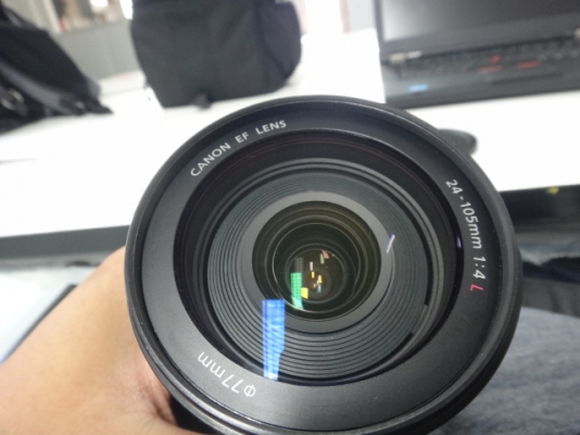 Canon  5D Mark ii พร้อมเลนส์ 24-105 mm.