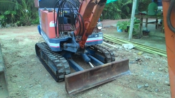 ขาย แบคโฮ คูโบต้า KH 021 แทรคยางใหม่กริบ ช่วงล่างใหม่ เครื่องดี