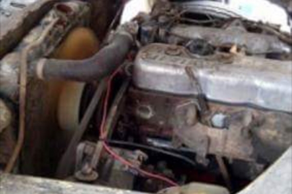 ISUZU NKR 88 HP 4BA1 รถบรรทุกหกล้อ ติดเครน TADANO 3 ตัน 2 ปลอก กระบะเหล็กคาร์โก้ความยาว 4 เมตร สภาพสวยพร้อมใช้งานได้เลยครับ เครื่องยนต์แรงดีไม่มีแตกเยิ้ม หัวเก๋งสวยๆไม่มีผุภายในเก๋งคอนโซลครบพร้อม พวงมาลัยธรรมดา เกียร์ยาว ช่วงล่างแน่นคัชซีไม่แตกไม่บวม ยางส