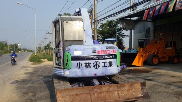 ขาย รถขุด HITACHI EX75UR เครื่องนิสสัน BD30 คอนโทลน้ำมัน มีเอกสารอินวอย ไม่เคยใช้งานในไทย ราคา 630,000 บาท ขาย รถขุด HITACHI EX75UR เครื่องนิสสัน BD30 คอนโทลน้ำมัน มีเอกสารอินวอย ไม่เคยใช้งานในไทย ราคา 630,000 บาท