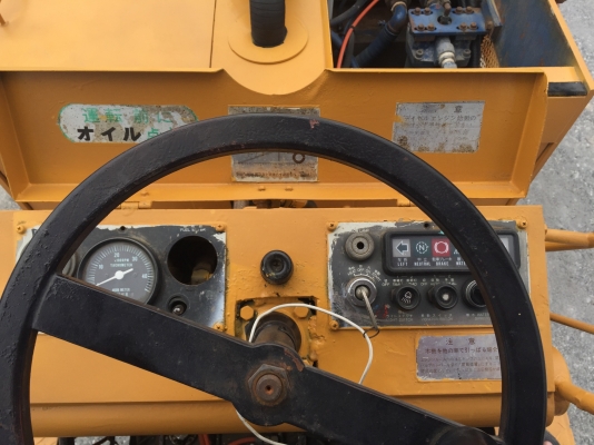 ขายรถบด3ตันMEIWAรุ่นMUC300 นำเข้าญี่ปุ่นไม่เคยใช้งานในไทย หน้าเหล็กหลังยาง ขับ2เพลาเอวอ่อน เครื่องอีซูซุ สภาพดีพร้อมใช้งาน มีให้เลือกหลายคันหลายขนาด ขายรถบด3ตันMEIWAรุ่นMUC300 นำเข้าญี่ปุ่นไม่เคยใช้งานในไทย หน้าเหล็กหลังยาง ขับ2เพลาเอวอ่อน เครื่องอีซูซุ สภาพดีพร้อมใช้งาน มีให้เลือกหลายคันหลายขนาด