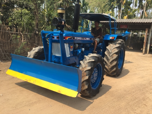 ขายรถไถฟร์อดสองเพลา6610คาเลโล้มีไบมีดหน้าและผานสี่หลัง