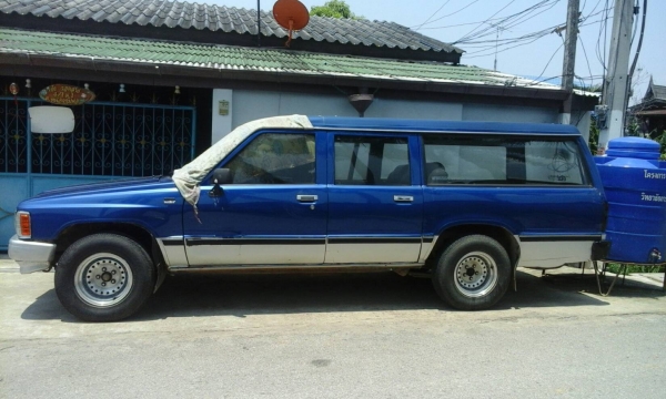 ขายเล่มทะเบียน ป้ายฟ้าTOYOTA HIRO LN56 VAN ไทยรุ่ง ชุดโอนครบ3 ชิ้น ทะเบียนเต็ม ม.ค 60 ขาย 6,500บาท 0892095791