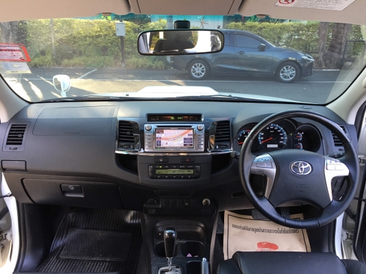 ท็อปสุด Toyota Fortuner 2.5V NAVI ปี 2015 รถมือเดียวป้ายแดง ไมล์แท้ใช้น้อย 3x.xxx km อุปกรณ์ครบเอกสารพร้อมโอน ท็อปสุด Toyota Fortuner 2.5V NAVI ปี 2015 รถมือเดียวป้ายแดง ไมล์แท้ใช้น้อย 3x.xxx km อุปกรณ์ครบเอกสารพร้อมโอน