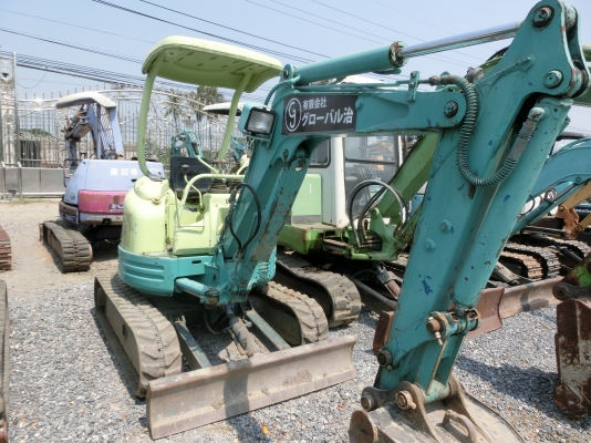 ขายแมคโครเล็ก YANMAR VIO20 รถนอก มีเอกสาร ไฟฟ้าครบ รถพร้อมใช้งาน