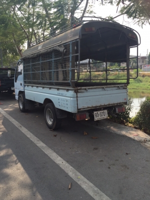 ขาย Isuzu 4 ล้อใหญ่ ปี 2003 จัดไป 309000 บาท T.088-875-9838 K.Ae