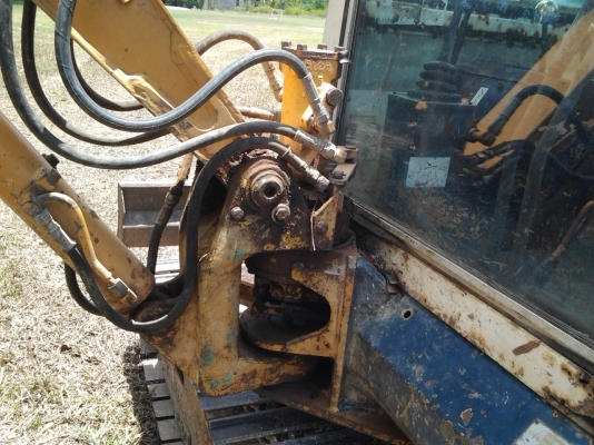 ขาย KOMATSU PC30 รุ่น 5 (ติดเก๋งมาด้วย) ราคาถูกๆ คุ้มๆครับ (รับราคานี้ได้แล้วค่อยโทรมานะครับ) ขาย KOMATSU PC30 รุ่น 5 (ติดเก๋งมาด้วย) ราคาถูกๆ คุ้มๆครับ (รับราคานี้ได้แล้วค่อยโทรมานะครับ)