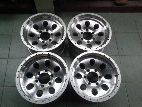 Max หยดนำ้ 6/139 ขอบ 16*9 ET0 สภาพสวยๆ 1ชุด