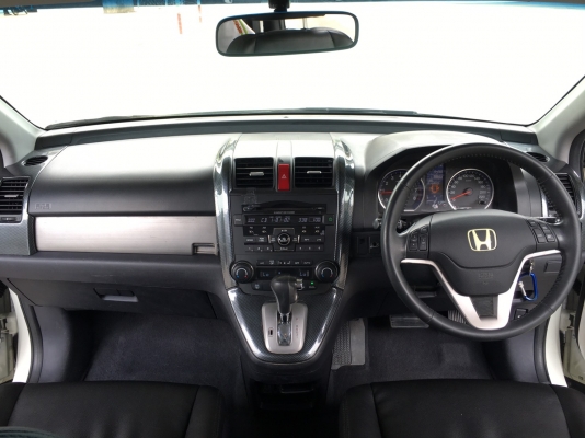 Honda CR-V 2.0SF 4 WD ปี 2011 รถมือเดียว ไม่เคยชนไม่เคยติดแก๊ซ อุปกรณ์ครบพร้อมโอน