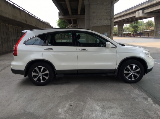 Honda CR-V 2.0SF 4 WD ปี 2011 รถมือเดียว ไม่เคยชนไม่เคยติดแก๊ซ อุปกรณ์ครบพร้อมโอน